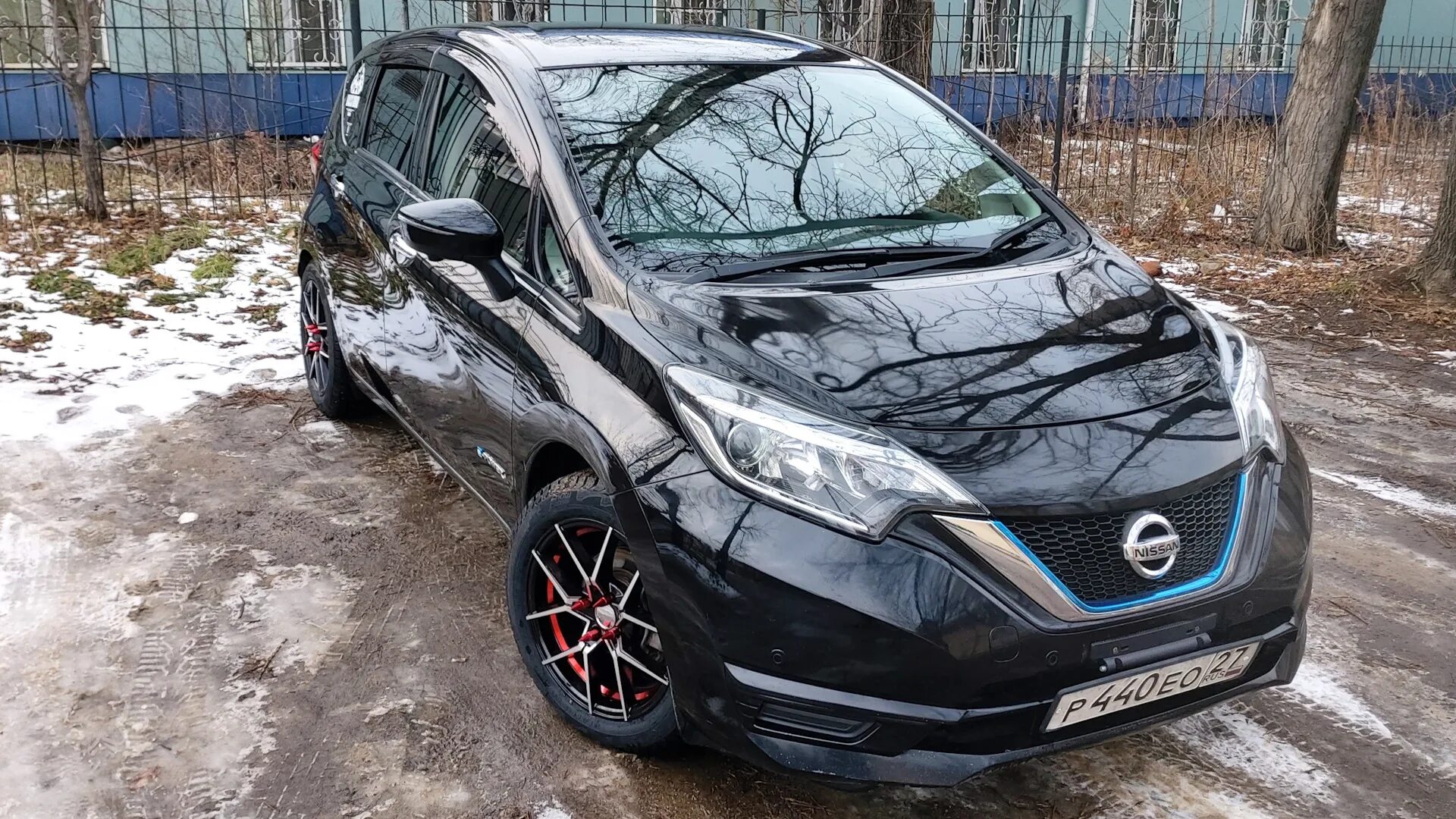 Ниссан ноут гибрид. Ниссан нот е павер. Nissan Note he12 e-Power. Ниссан ноут 2018 гибрид.