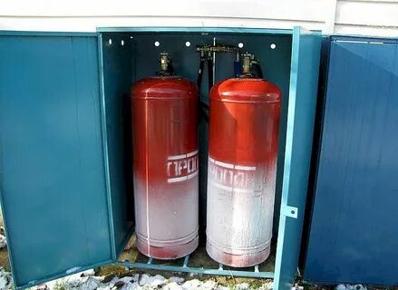 Газовый баллон зимой