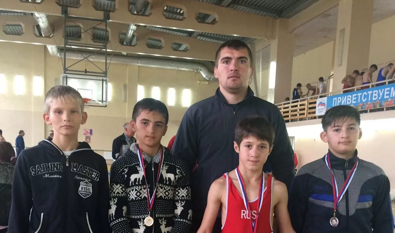 Сальский п гигант. Посёлок гигант сальского района. ростовская область гигант сальский район поселок школа 2. п гигант сальского района ростовской области. поселок гигант ростовской области.