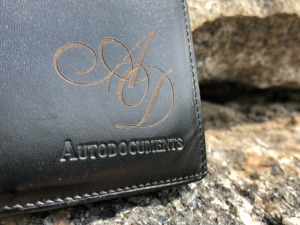 гравировка на зажигалке zippo. гравировка точками. гравировка на зажигалке. гравировка на зажигалке вдв. насечка металлом по металлу.