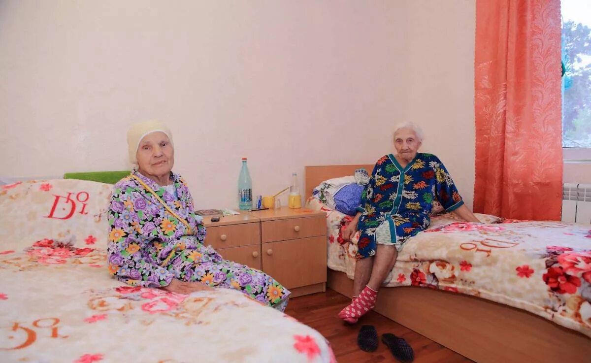 Пансионат видное для пожилых. Пансионат для престарелых московская область. Пансионат для пожилых отзывы нижний. Осень жизни пансионат для пожилых. Бабушка в пансионате.