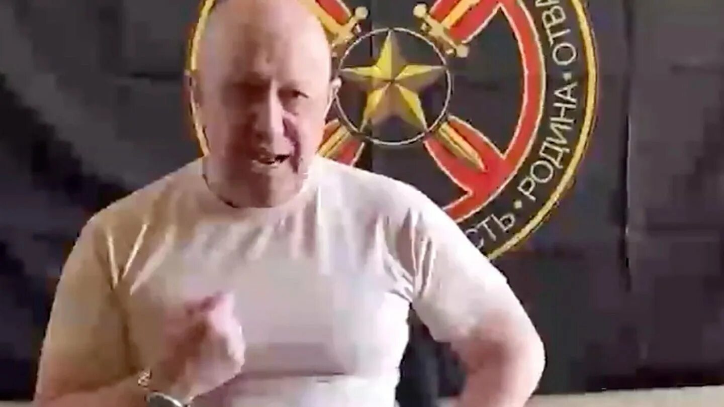 Форма украинской армии. Призыв пригожина кмятежу. Фсб пригожин. Разведка чвк. Пригожин чвк вагнера.