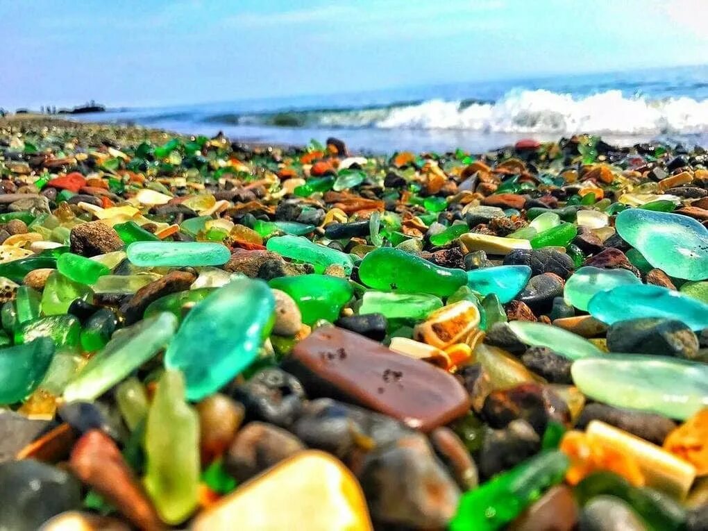 Уссурийский залив бухта стеклянная. Уссурийский залив бухта стеклянная. Стеклянный владивосток. Пляж бухты стеклянная, владивосток. Бухта стеклянуха владивосток.