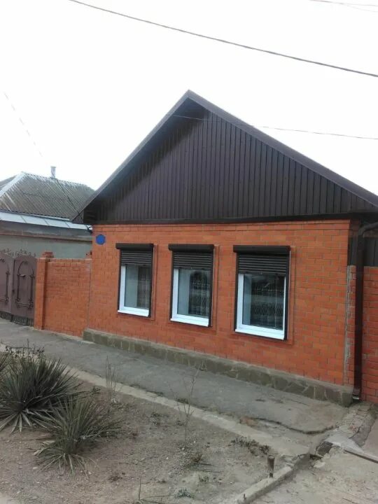 Циан ейск снять. Ейск дома. циан ейск. коттеджи в ейске проект. квартиры изнутри ейск.