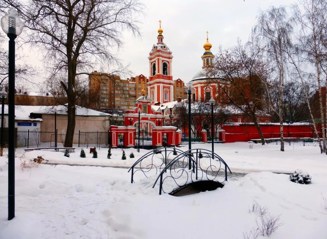 Церковь пимена в новых. Храм преподобного пимена великого в новых воротниках. храм прп. пимена великого (троицы живоначальной) в новых воротниках. нововоротниковский переулок 3 храм пимена. храм пимена великого в москве.