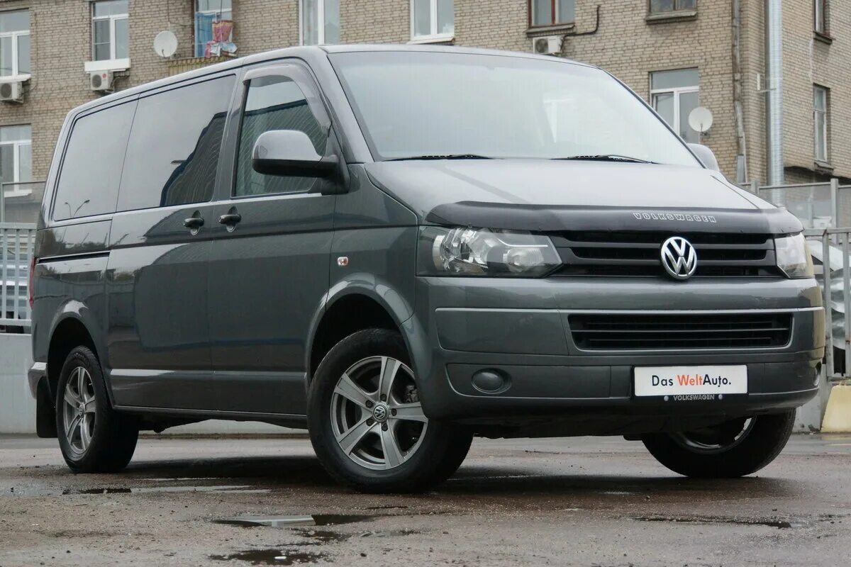 Фольксваген от собственника купить. Volkswagen Caravelle t5 Рестайлинг 2.0d MT (102 Л.С.) серый с пробегом. Volkswagen Caravelle t5 Рестайлинг 2.0 TDI MT (102 Л.С.) синий с пробегом. Купить Фольксваген Каравелла с пробегом в России на авито ру.