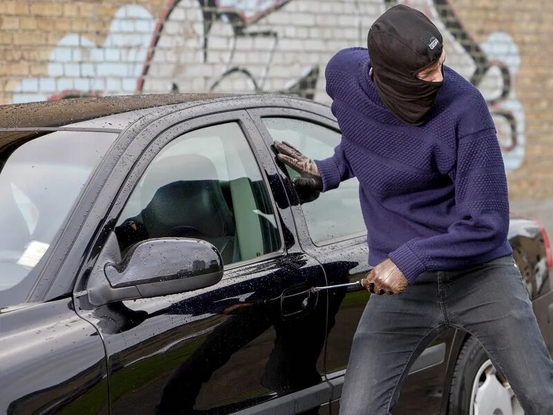 Угнал машину. Угонщик авто. Угнал тачку в 15. Угонщик. Угнал тачку в 15.