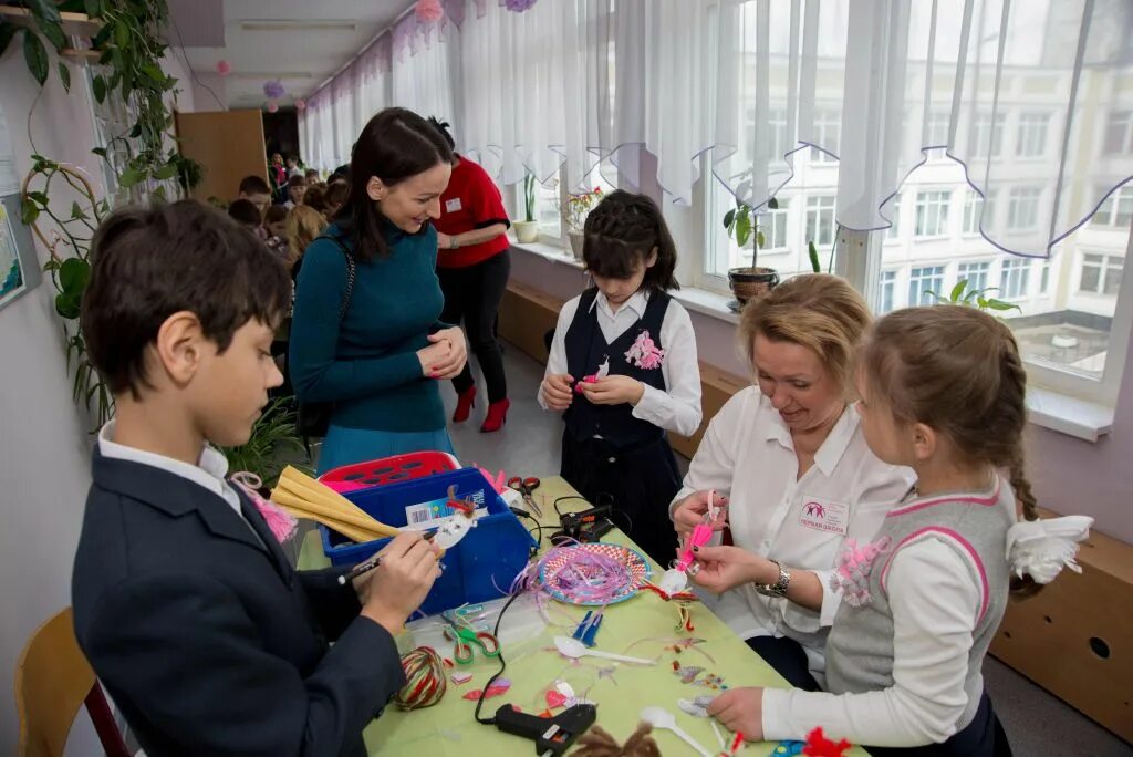 Open school. Школа 1 Москва. СОШ первая школа Москва. Школа 3 Хотьково. Школа 1 Хотьково.