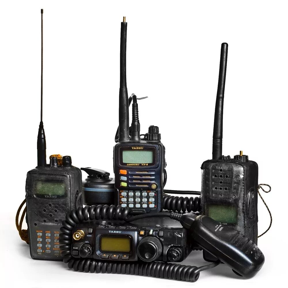 Укв стационарная. Рация Yaesu ft-60. Yaesu ft-60 2. Портативная радиостанция DMR п450. Портативная радиостанция DMR-п160.