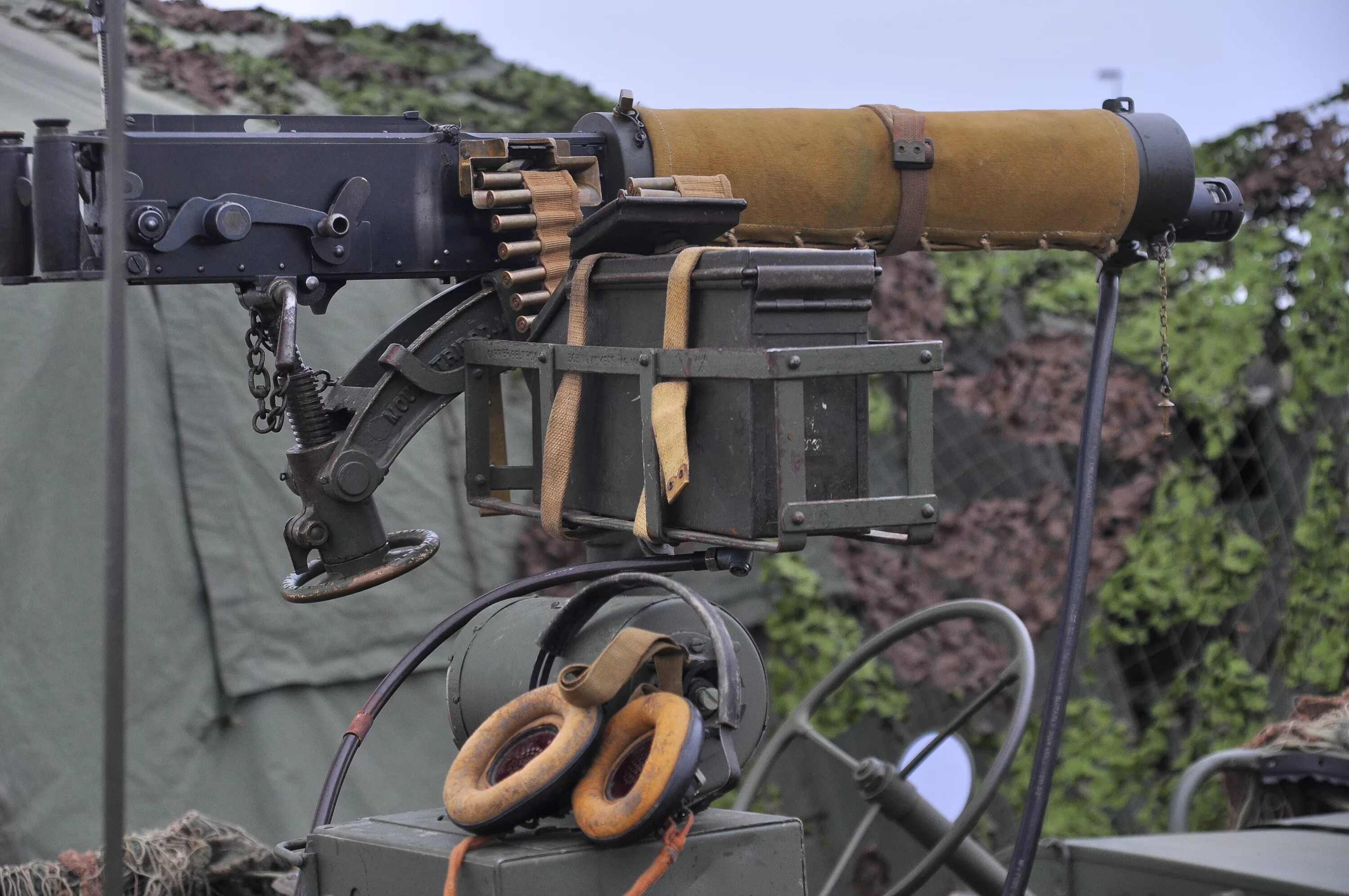 Пулемёт виккерс 12. Виккерс пулемёт ручной. Пулемёт виккерс 12. Станковый пулемет виккерс. Викерс.