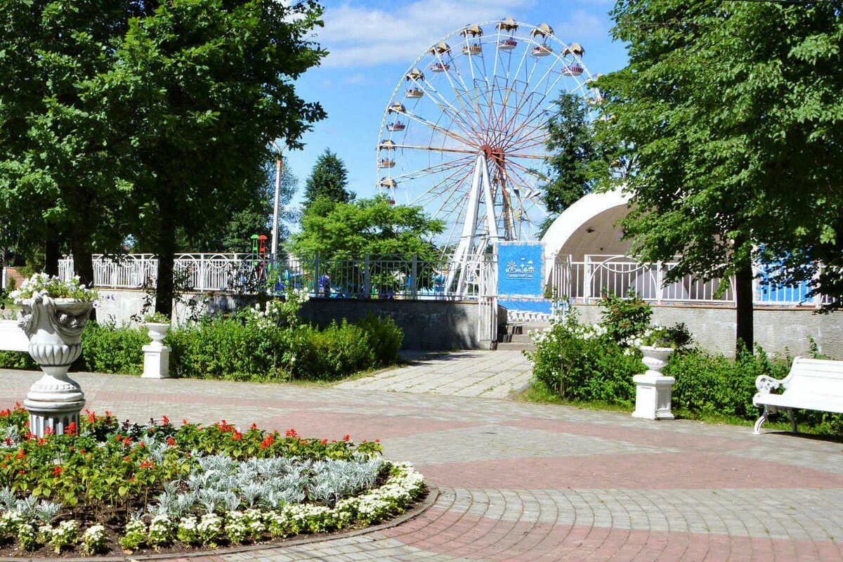 Сады тверь. Горсад Тверь. Тверской городской сад Тверь. Горсад и парк Тверь. Тверь Горсад набережная.