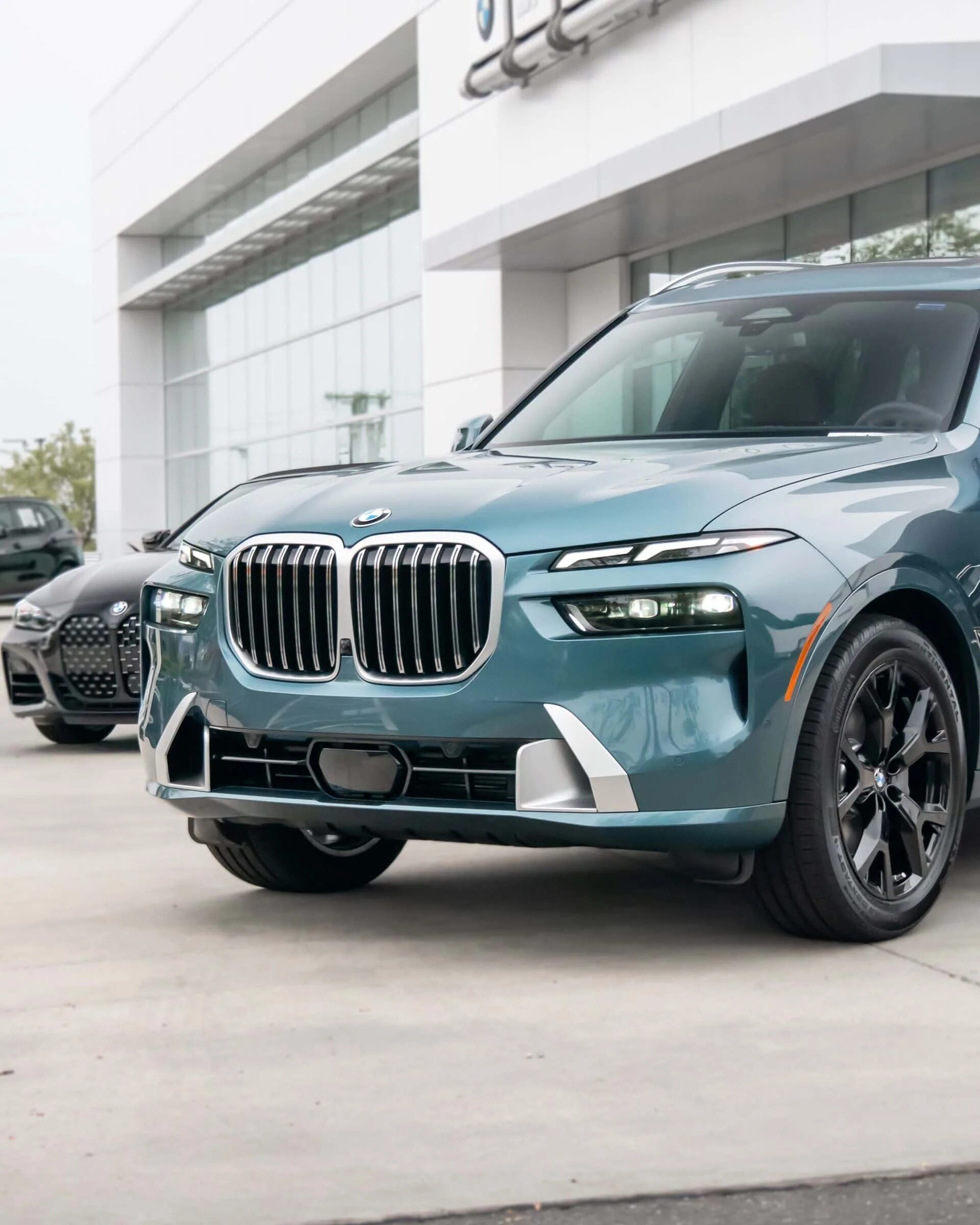 Бмв х7 2023 фото цена BMW X7M 2023 exterior,interior and drive in detail YouTube