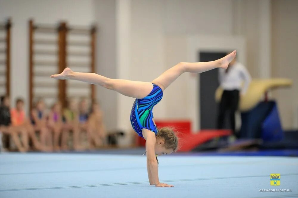 спортивная акробатика минусинск. спортивная гимнастика акробатика для детей. спортивная акробатика для детей. акробатика гимнастика дети. спортивная гимнастика дети.