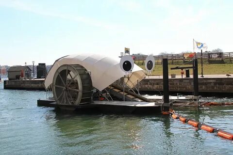 Мусорная баржа