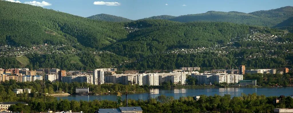 Адреса сопок. Дивногорск набережная. Вид горы правого берега Красноярск. Дивный Дивногорск набережная. Дивногорск панорама.