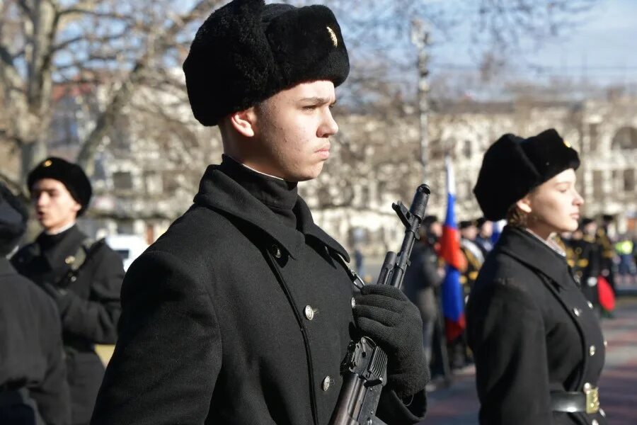 Севастополь 23 февраля 2024 года. 23 Февраля-торжественная церемония. Севастополь 2 февраля. Возложение Севастополь 2 февраля 2023. Возложение венков 2 февраля в Севастополе.