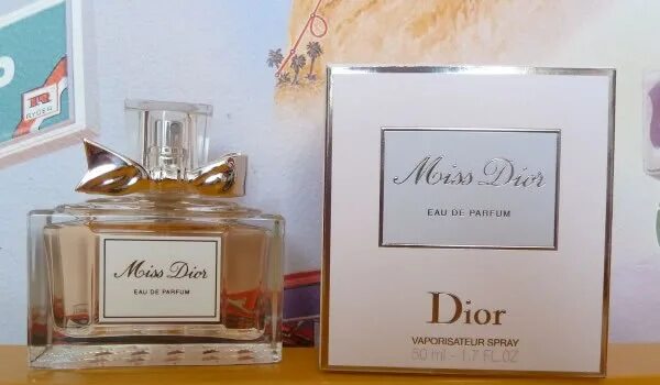 Мисс диор цена летуаль. Летуаль Мисс диор Eau de Parfum. Духи летуаль Miss Dior Eau de Parfum. Духи Miss Dior летуаль 50 мл. Мисс диор духи Рив Гош.