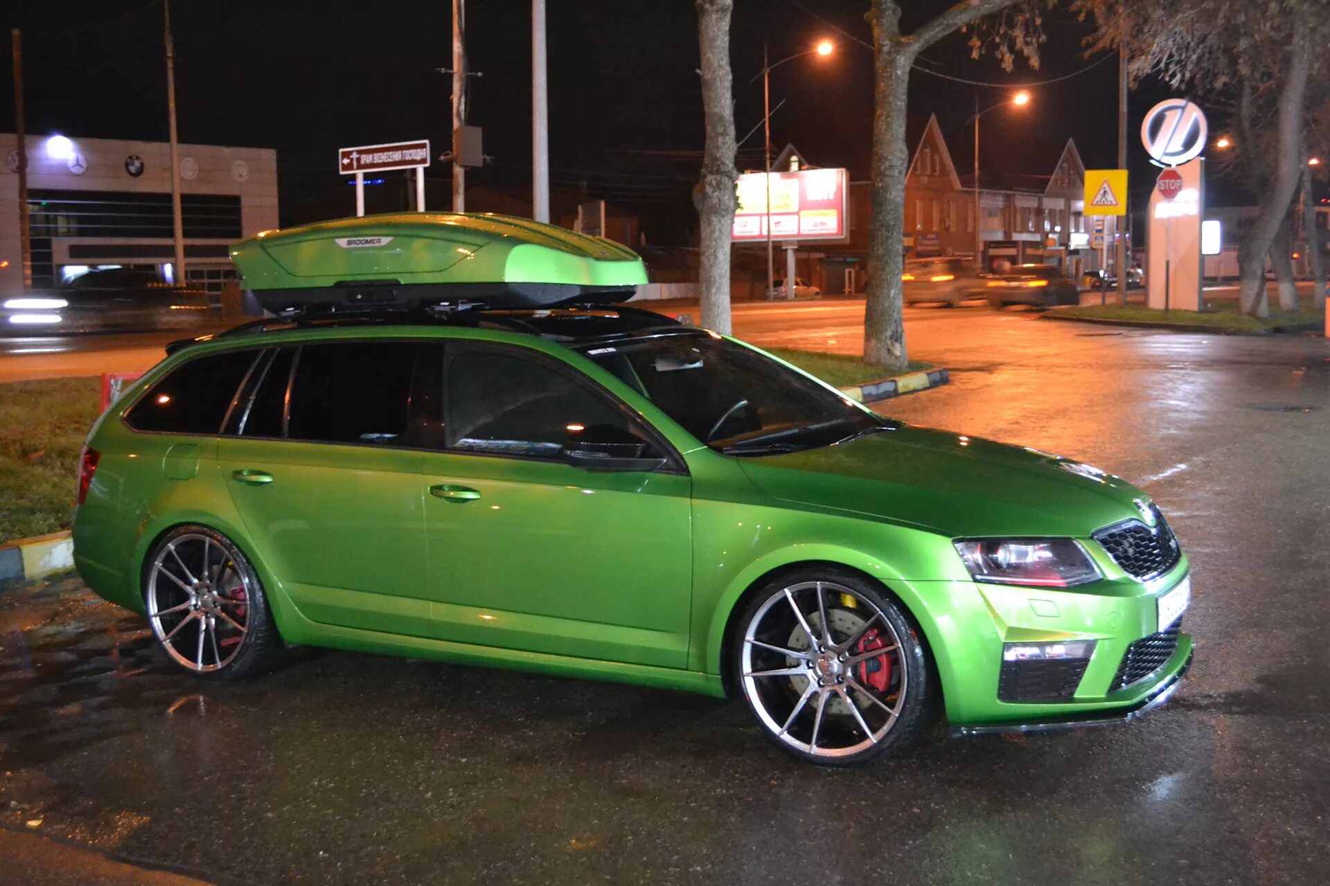 Škoda Octavia RS Tuning универсал. Skoda Octavia a7 RS универсал. Skoda Octavia RS Green 2020. Octavia RS mk4. Тюнинг skoda octavia rs