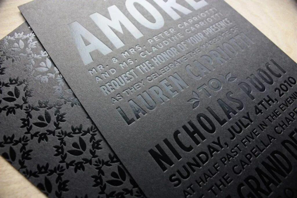 Тиснение черным. Черные визитки с тиснением. Визитки с тиснением. Черные визитки. Визитки с тиснением.