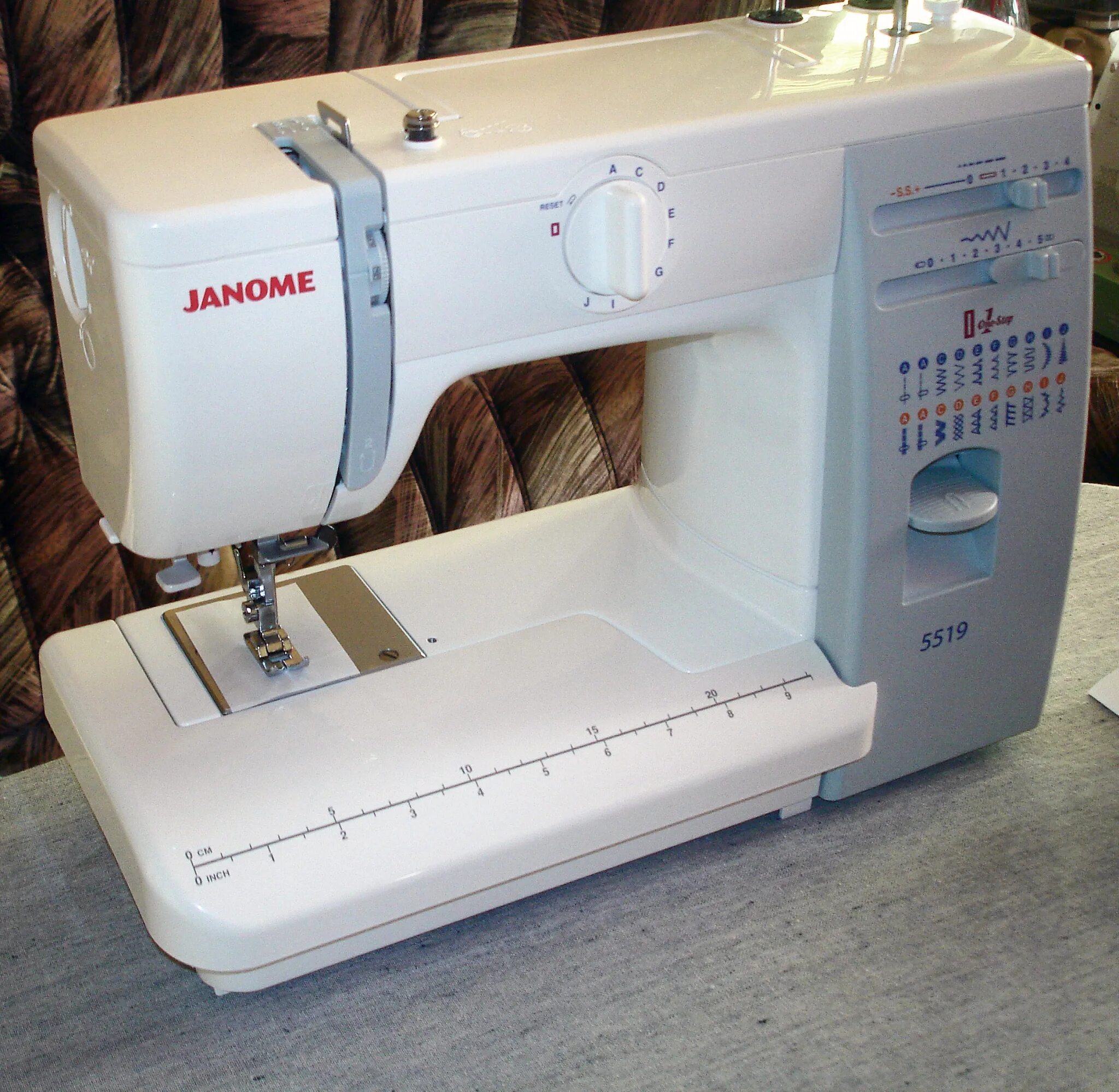 Машинка швейная 5519. Швейная машина Janome 419s / 5519. Швейная машина Джаноме 5519. Janome 5519 машинка. Бытовая швейная машина Janome 5519.