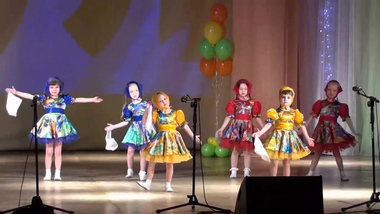 Танец милашки неваляшки. Танец неваляшек в детском саду. Танец куклы неваляшки. Танец куклы неваляшки. Мы милашки куклы неваляшки танец.