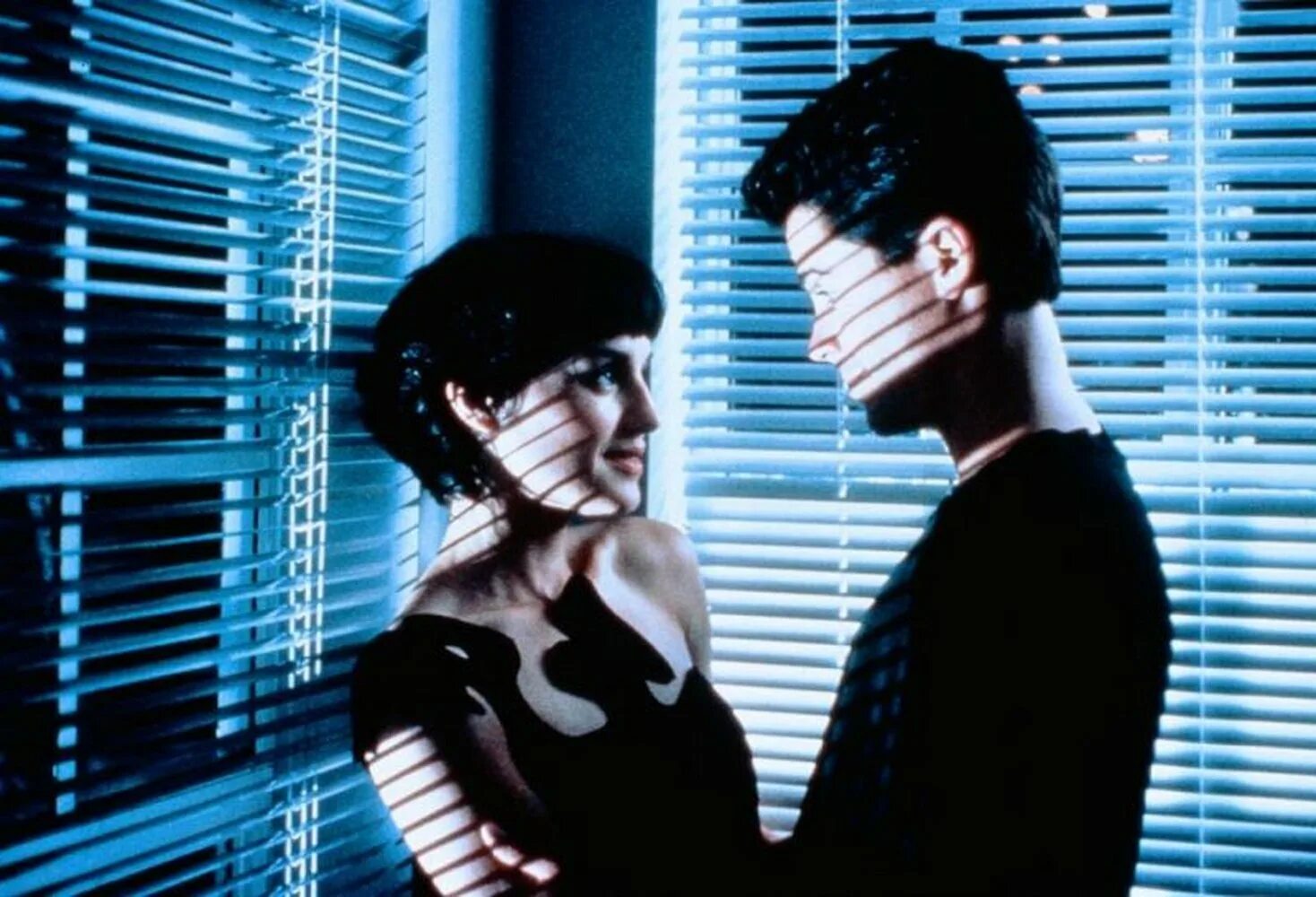 Триллеры с высоким рейтингом 2000 х. Bad influence 1990. дурное влияние фильм 1990. триллеры 1990-2000. триллеры 90.