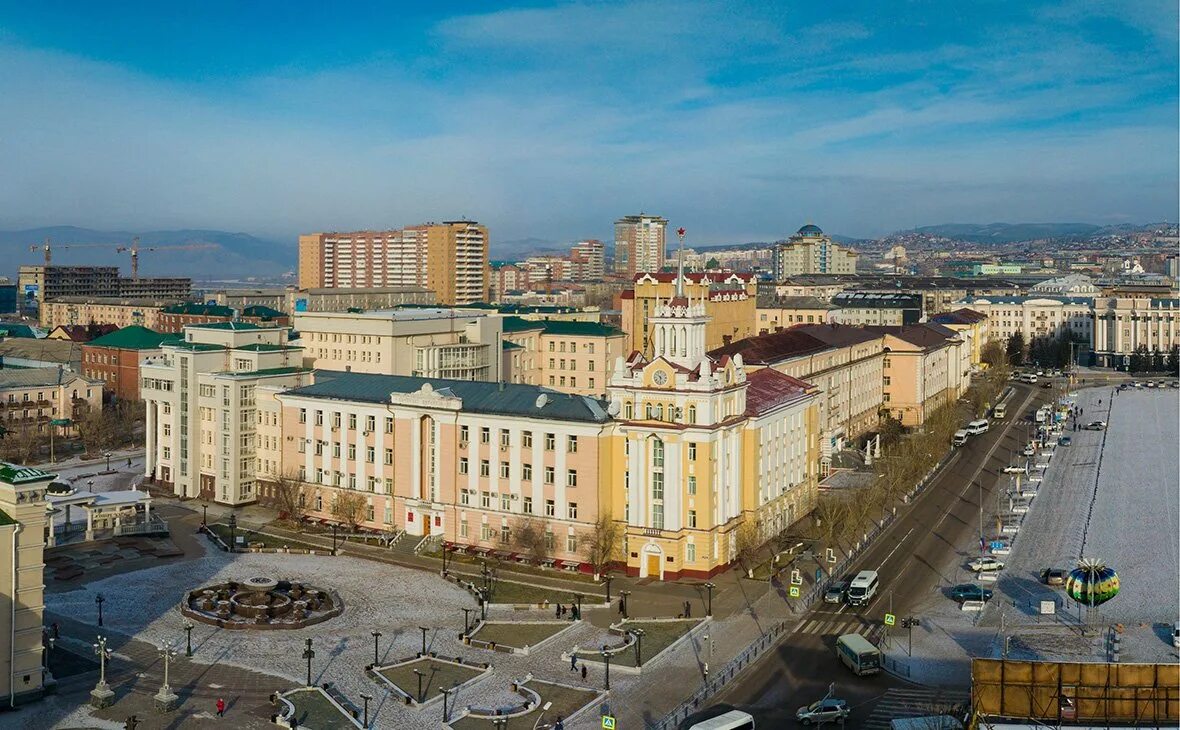 Улан удэ столица какой республики. Улан-Удэ. Площадь города Улан-Удэ. Республика Бурятия столица город Улан-Удэ. Виды города Улан Удэ.