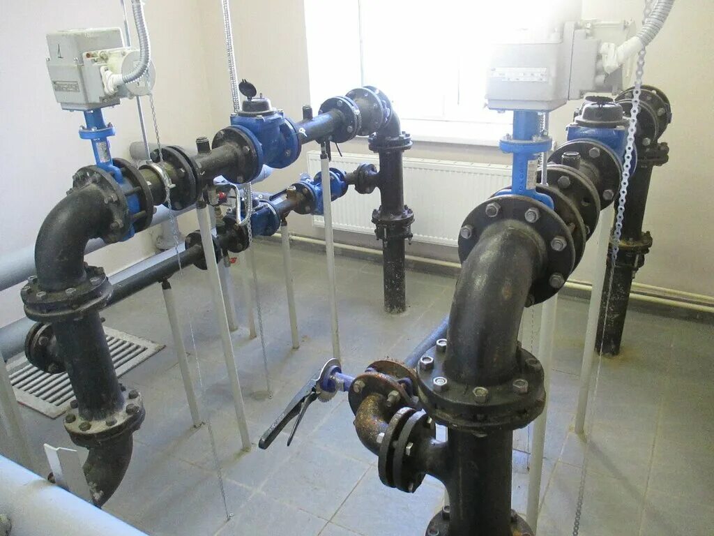 дом на воде. к1 и к2 канализация. водные коммуникации. система водоснабжения в квартире. водные коммуникации.