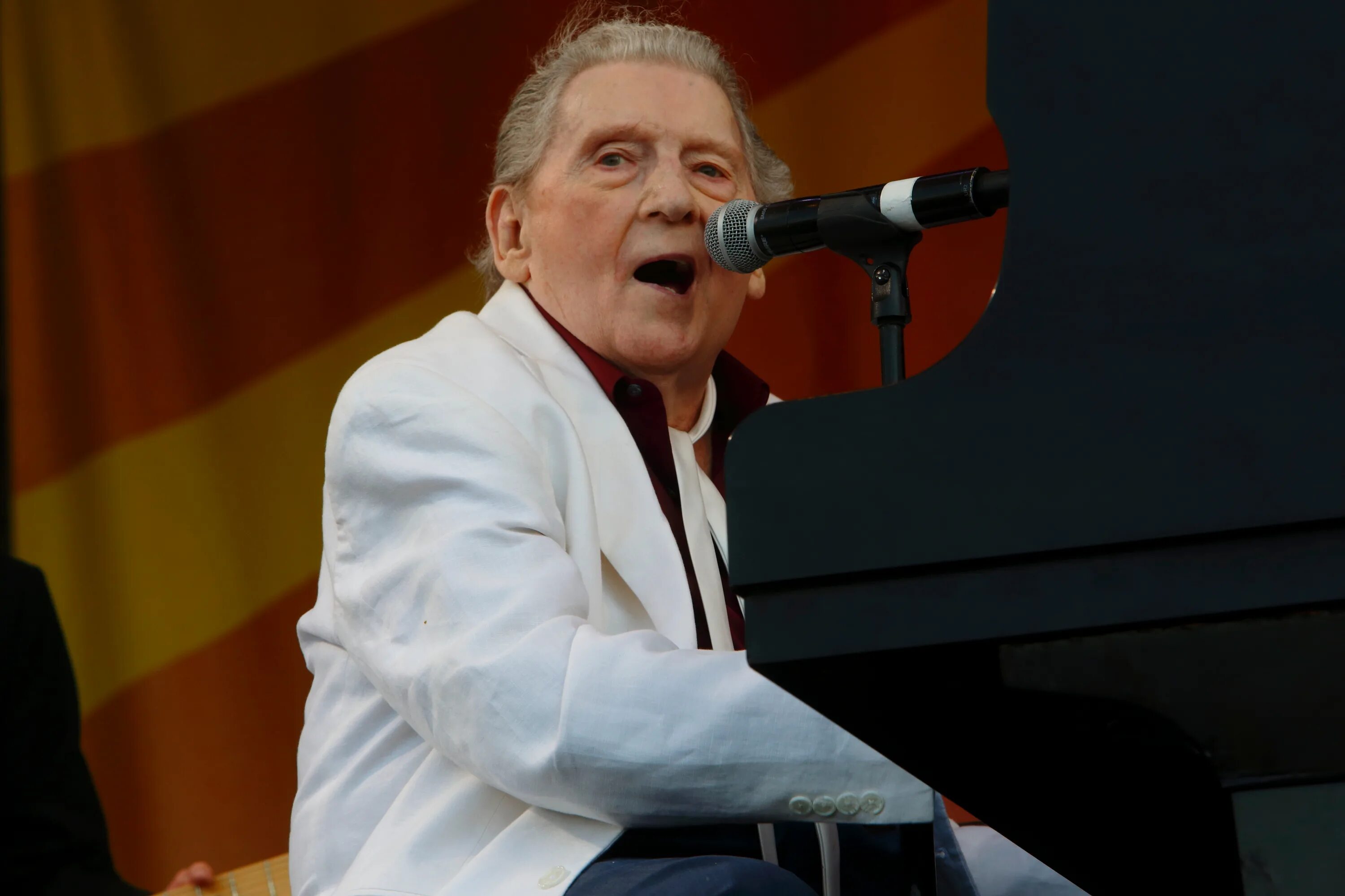 Jerry_lee. Джерри ли льюис. Рок звезда. Jerry lee lewis. Джерри ли льюис на концерте.