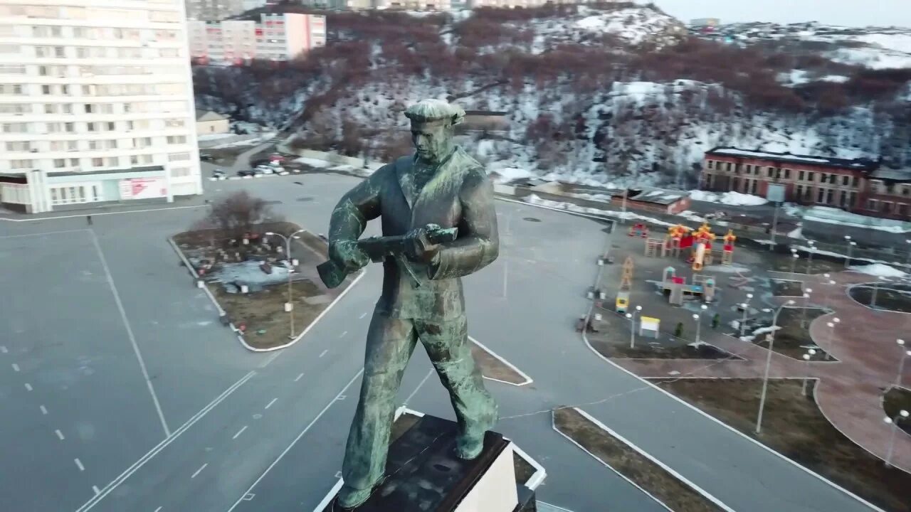 Площадь прим. Приморская площадь североморск. североморск площадь алеша. североморск 2000. площадь мужества североморск.