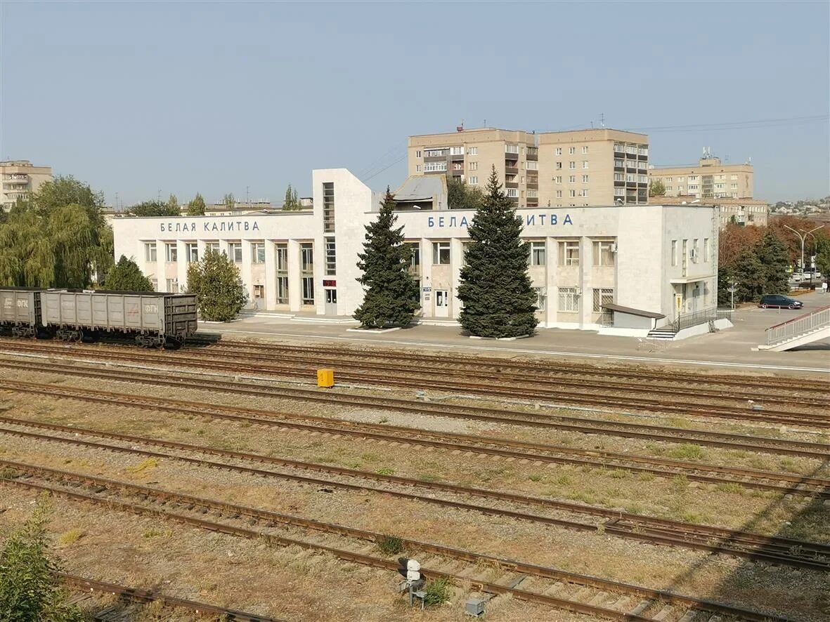 Поезд белая калитва санкт петербург. Крушение поезда белая калитва. Тепловоз 3тэ116у 001. Сколько км от белой калитвы до санкт-петербурга. Тэп-70 белый.