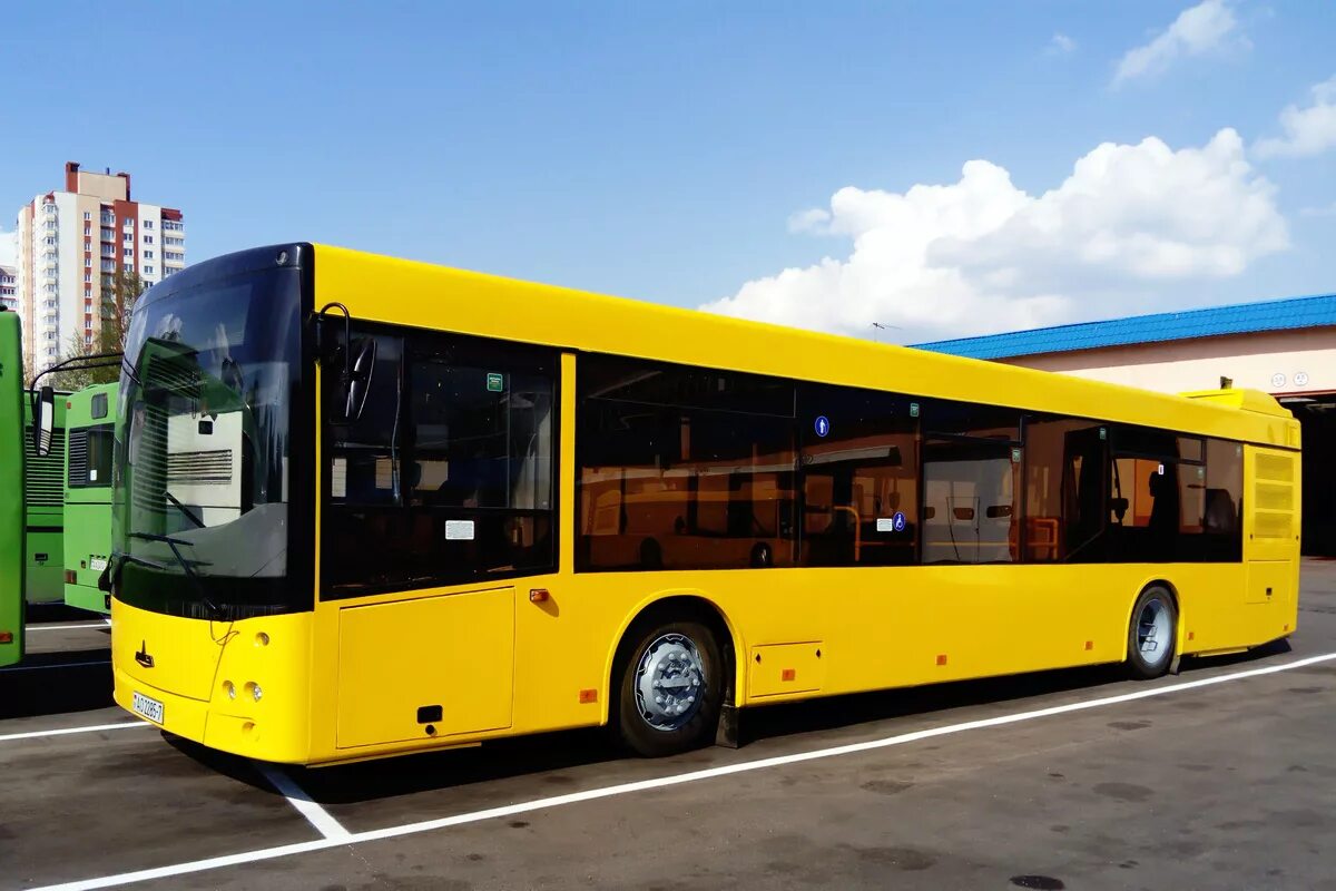 городской автобус минска. электробус маз е 433. автобус на улице независимости в минске. маз 203. маз 203 2006.