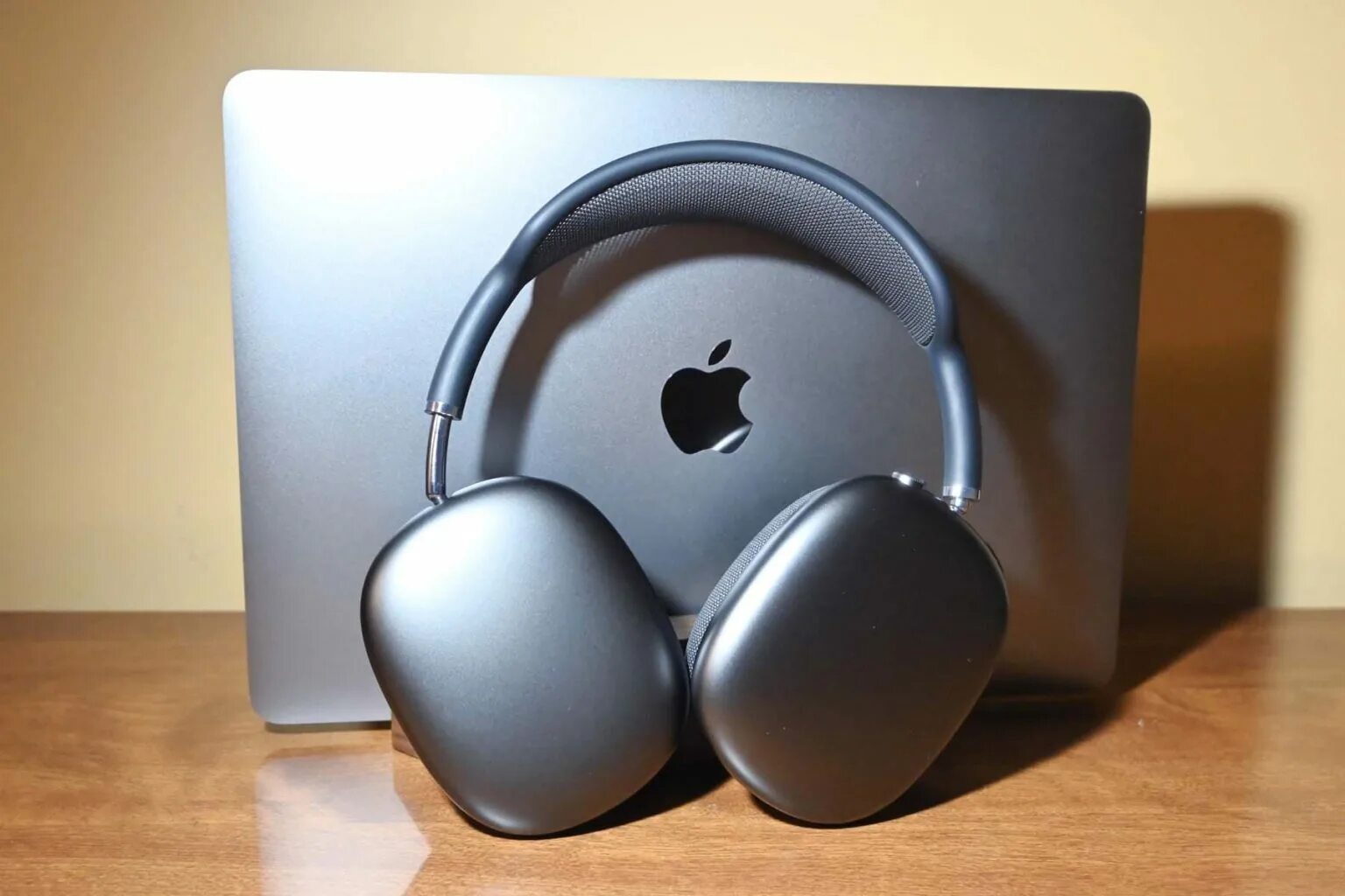 Эирподс макс. Apple airpods max. наушники эппл макс беспроводные. наушники airpods pro max. наушники аирподс макс.