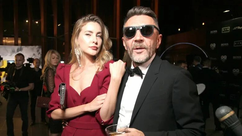 Сергей шнуров биография личная жизнь жена Судьба сделала внезапный поворот": Сергей Шнуров возглавил телеканал