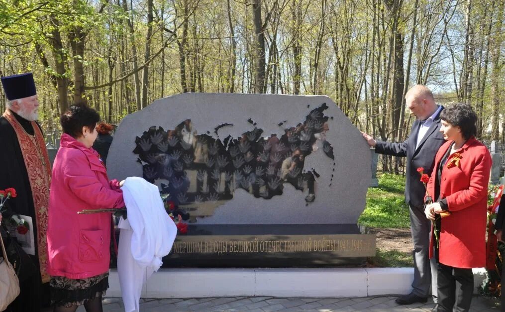 умершие в г владимире. умершие в г владимире. могила андрея павленко на киновеевском кладбище. школа 175 казань погибшие. могила владимира коренева на введенском кладбище.