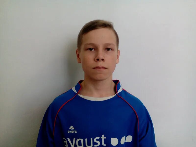 Мальчик 2004 года рождения. Мальчик 2004 года рождения. Амкар иртыш. Сдюсшор омск. Футбольная команда труд.