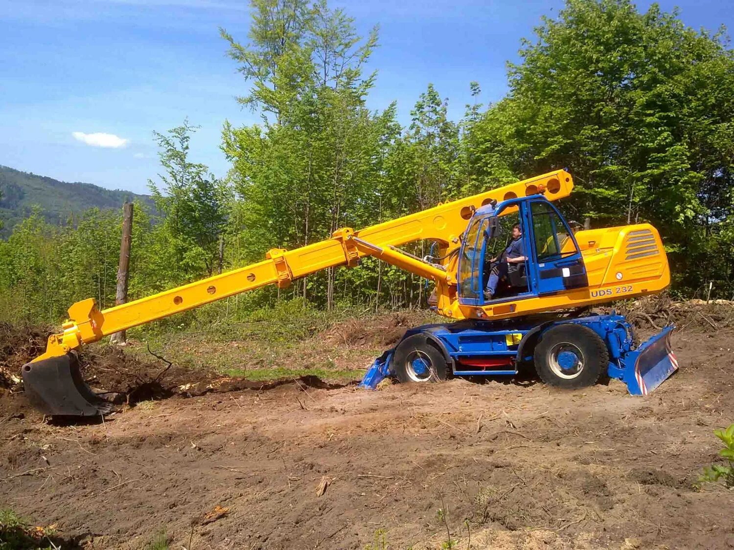 Универсальные экскаваторы. Экскаватор планировщик Tatra UDS-114r 09. Экскаватор планировщик УДС 232. Tatra UDS 232. Экскаватор-планировщик UDS-224.