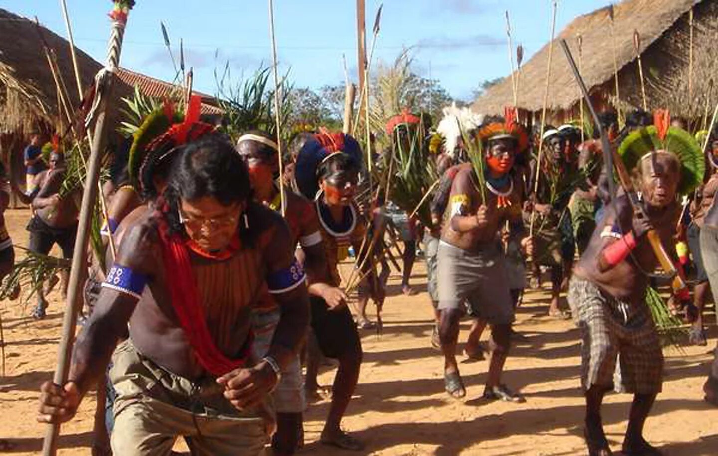 Бразилия Амазония племена.