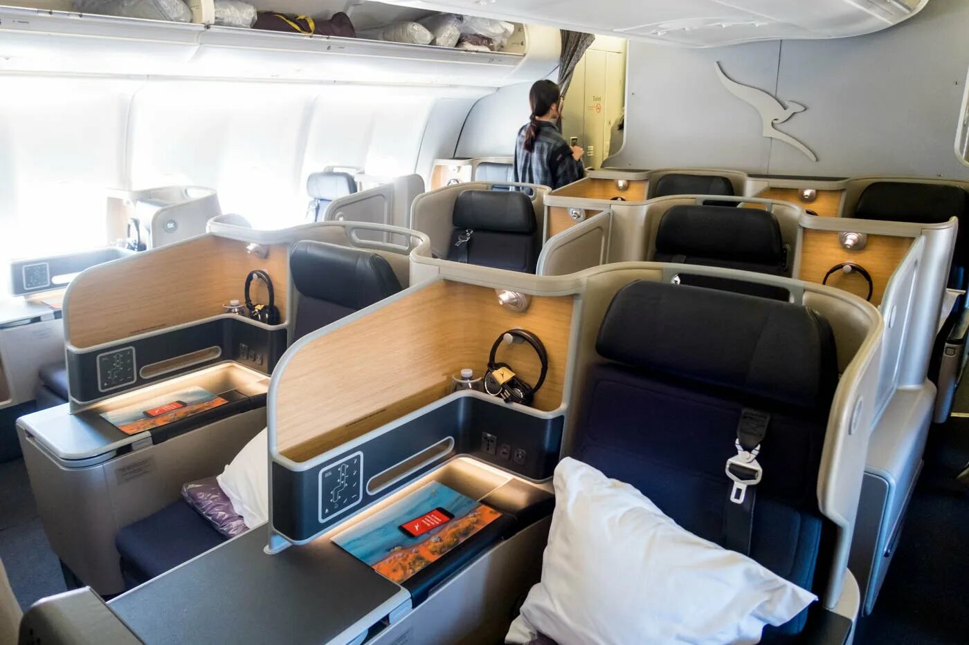 Аэробус а330-300 бизнес класс. Airbus a330-300 бизнес. Airbus a330 Business class. Aeroflot a330-300 бизнес класс.