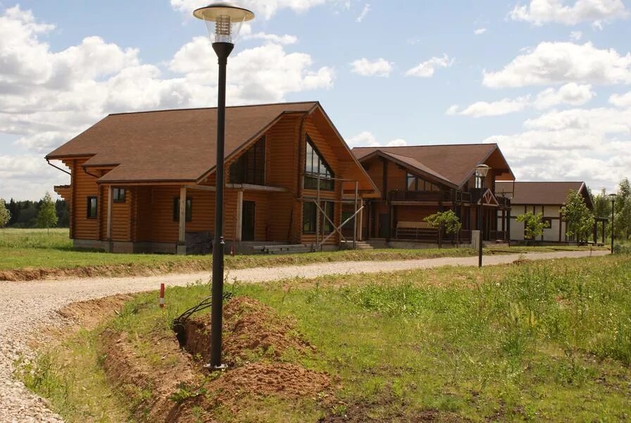 Кп высота. Калужская область, малоярославецкий район, днп высоты- 2. Тиняково калужская область. Коттеджный поселок в деревне веткино малоярославецкого района. Коттеджный поселок высоты малоярославецкий район.