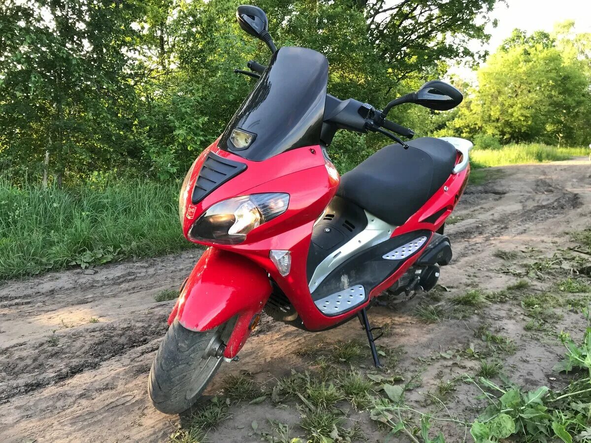 Купить скутер в рязани. Moto Italy Nesso 125. Скутер нессо125. Скутер Jonway 50 Италия. Другие скутеры.