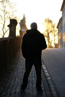 Человеком без лица остался