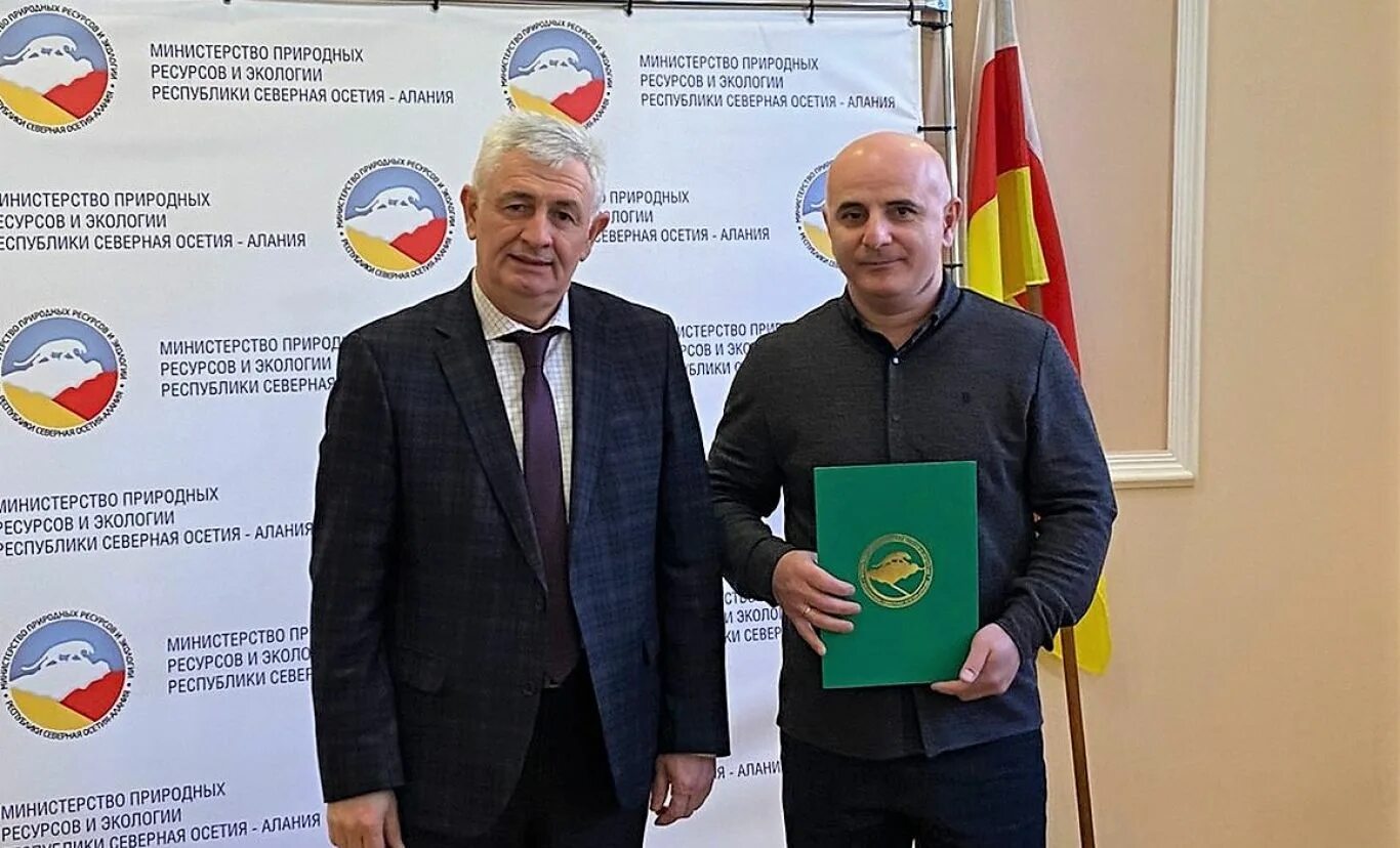 Сайт минприроды рсо алания. Министр культуры северной осетии. Мамиев чермен таймуразович. Батраз хидиров. Министр природных ресурсов рсо-алания.