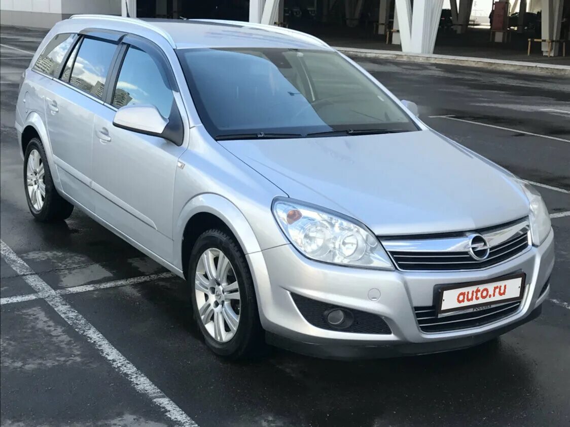 Купить опель универсал москве. Opel Astra Caravan 2010. Opel Astra h 1.8 2014. Opel Astra h 2007 универсал. Opel Astra h 2010 универсал.