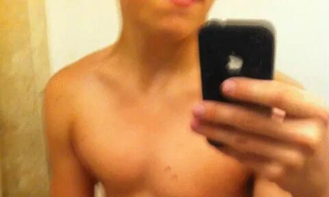 Dylan sprouse dick.