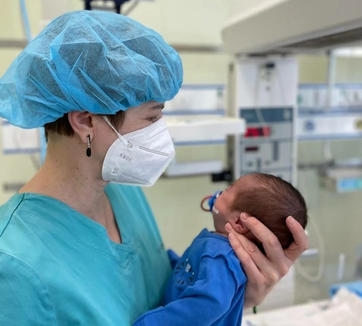 Родить мальчика. В Хабаровском крае с начала года родилось почти две тысячи младенцев.