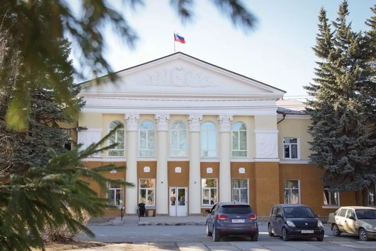 Сайт сухоложского городского суда свердловской. Администрация города сухой Лог. Управление образования сухой Лог. Берсенева отдел образования сухой Лог. Управление образования в Сухом Логу Свердловской.