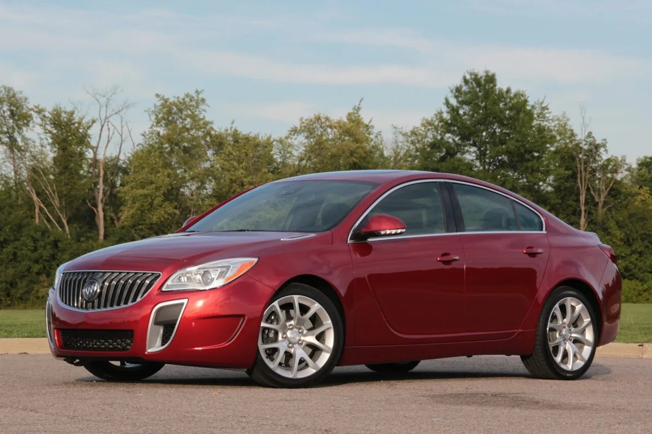 Автомобили среднего класса это нормально. Buick Regal GS 2015. Buick Regal GS. Buick Regal 2011. Opel Insignia Buick Regal.