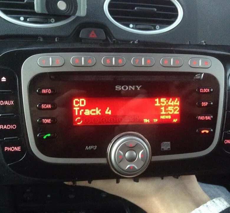 Ford focus магнитола sony 6000. Магнитола форд фокус 2 sony. Ford focus магнитола sony 6000. Штатная магнитола сони форд фокус 2. Штатные магнитолы сони.