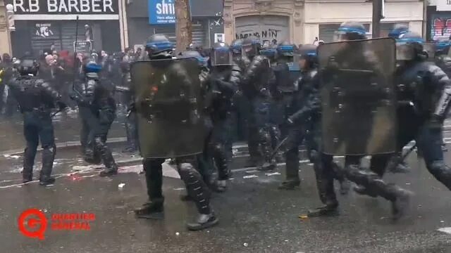 Полиция Франции. Митинги во Франции. Митинг. Протесты во Франции. Последствия митингов